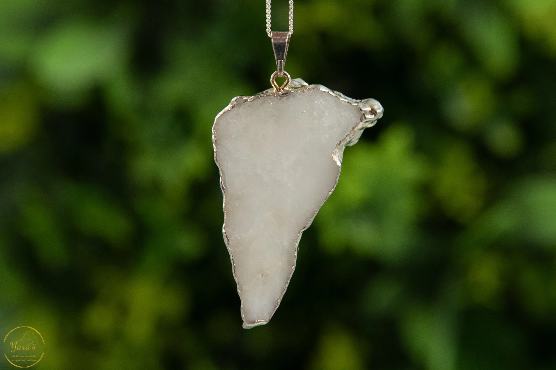Bergkristal cluster hanger verzilverd - 12.48 gram - Image 3