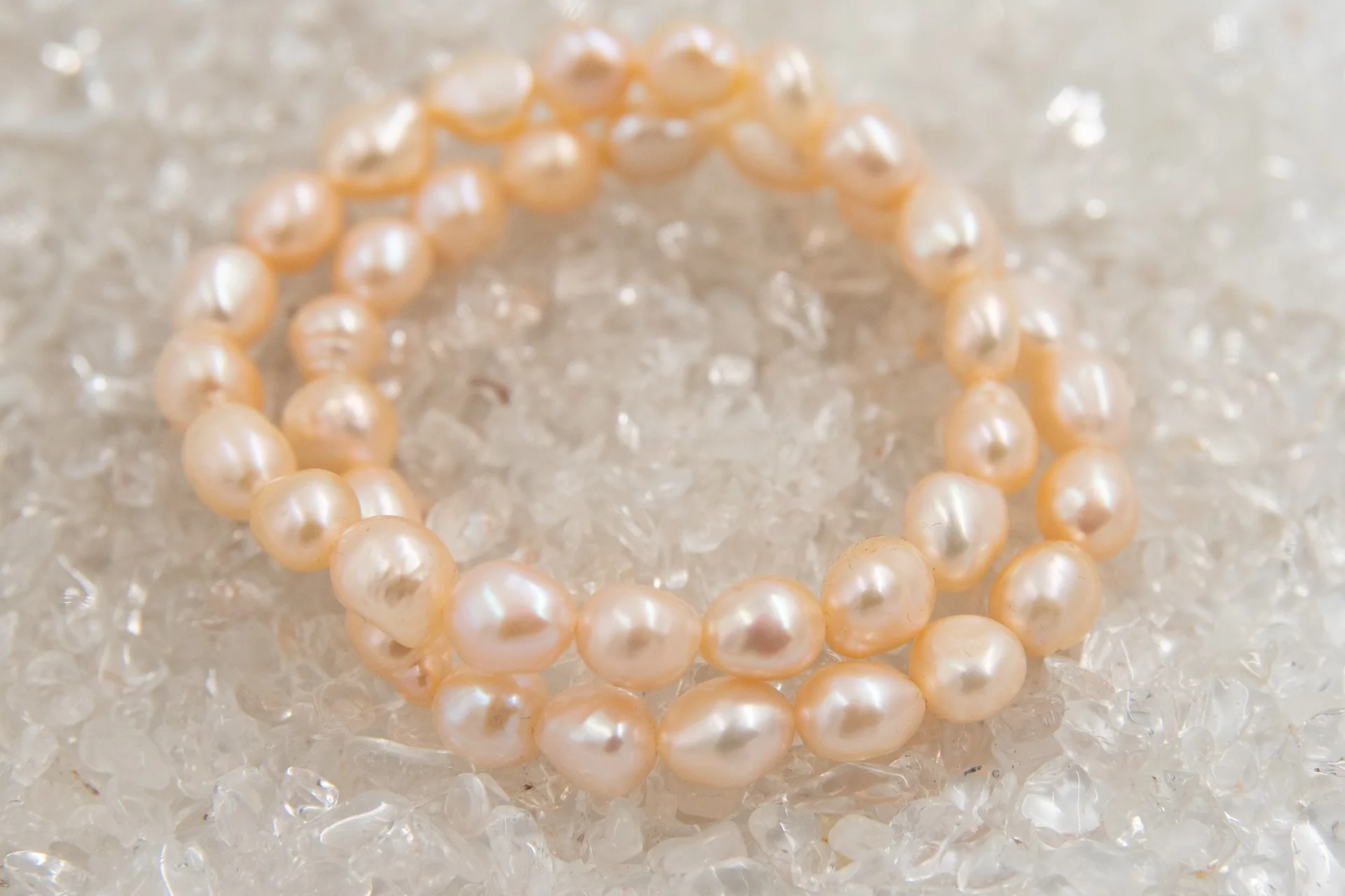Zoetwater Parel Armband Roze/Peach Nugget - 88540
