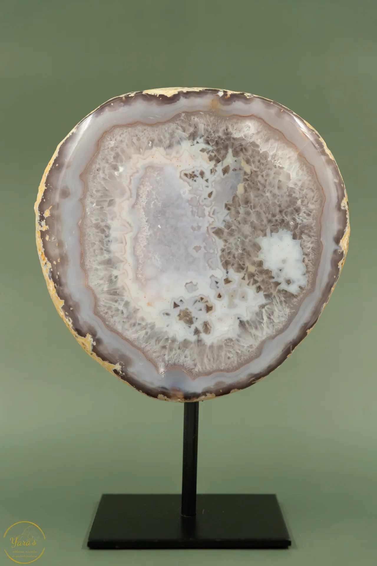 Agate on Stand, 4.02 kg
