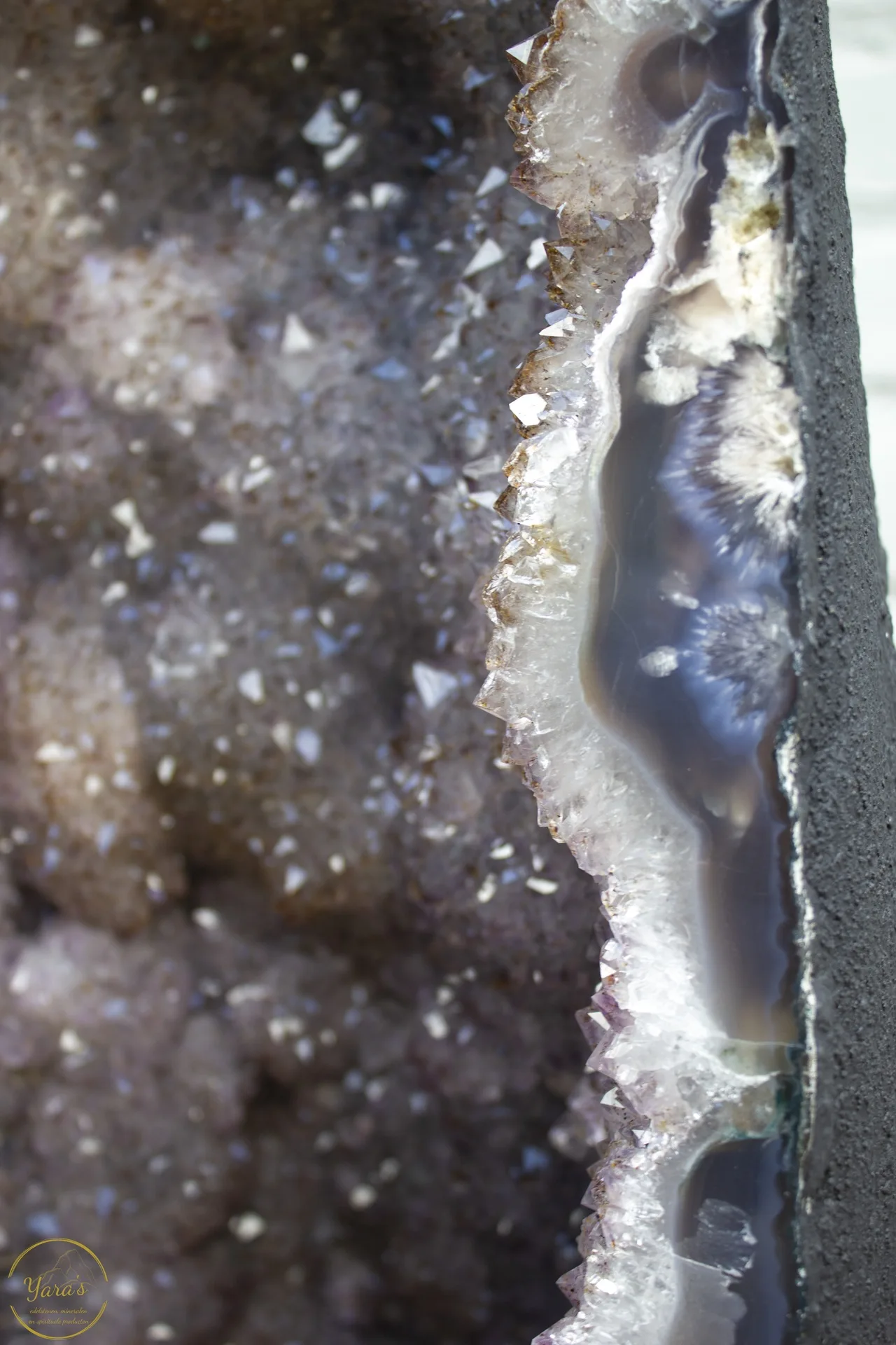Amethist geode Brazilië 37,50kg - Image 5