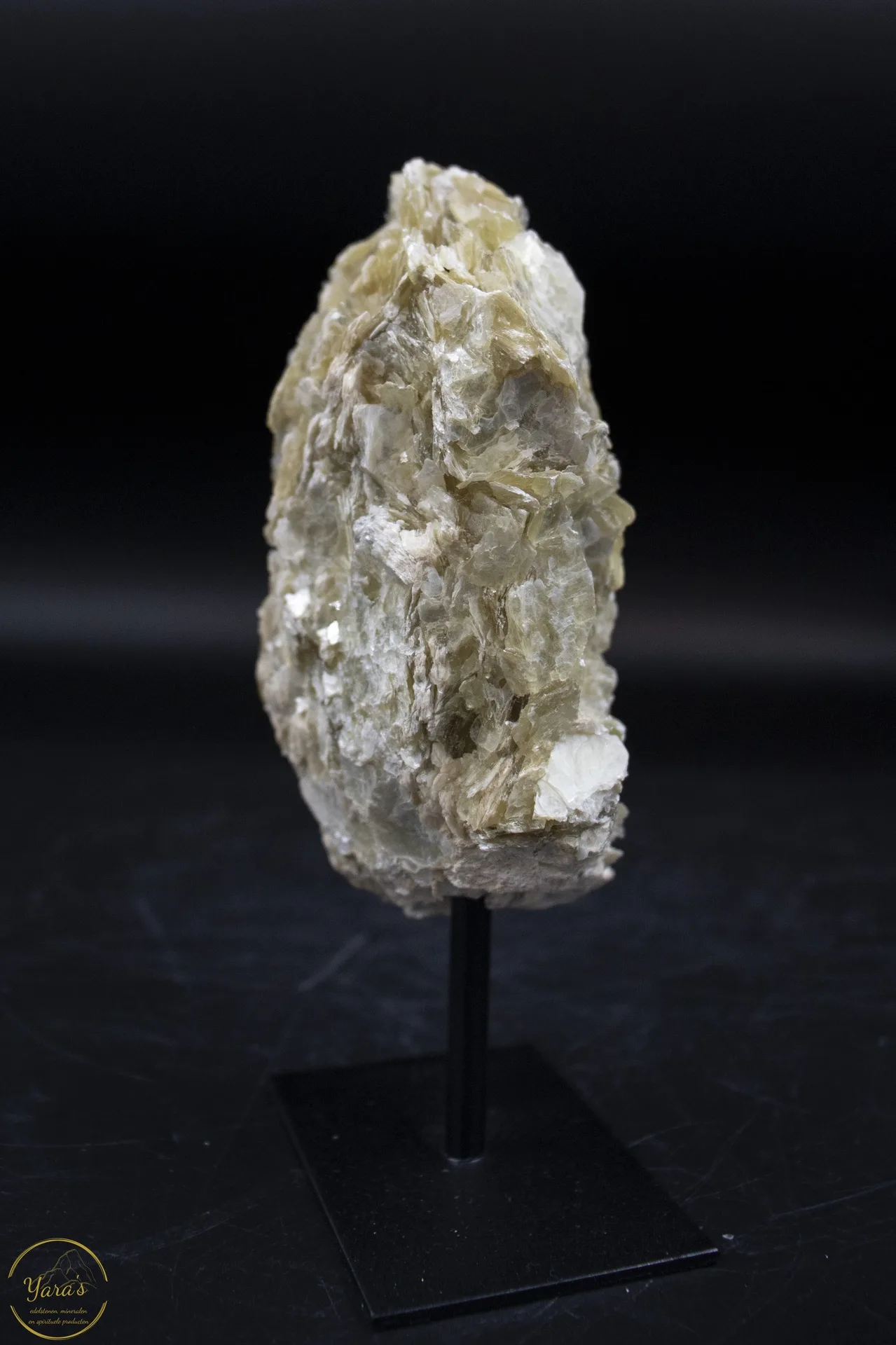 Gele mica op standaard 574 gram