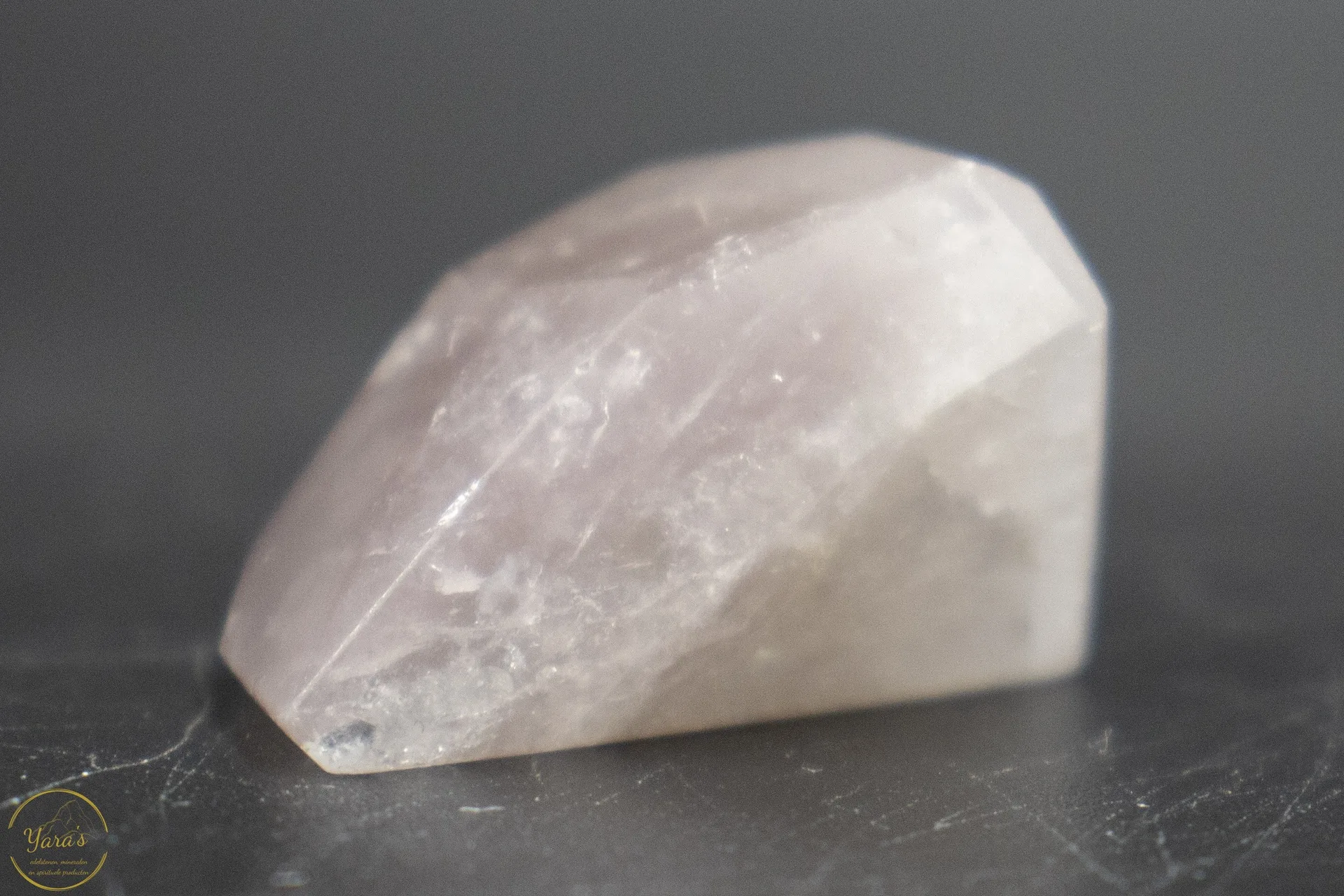 Lithiumkwarts freeform gepolijst - 10 gram - Image 2