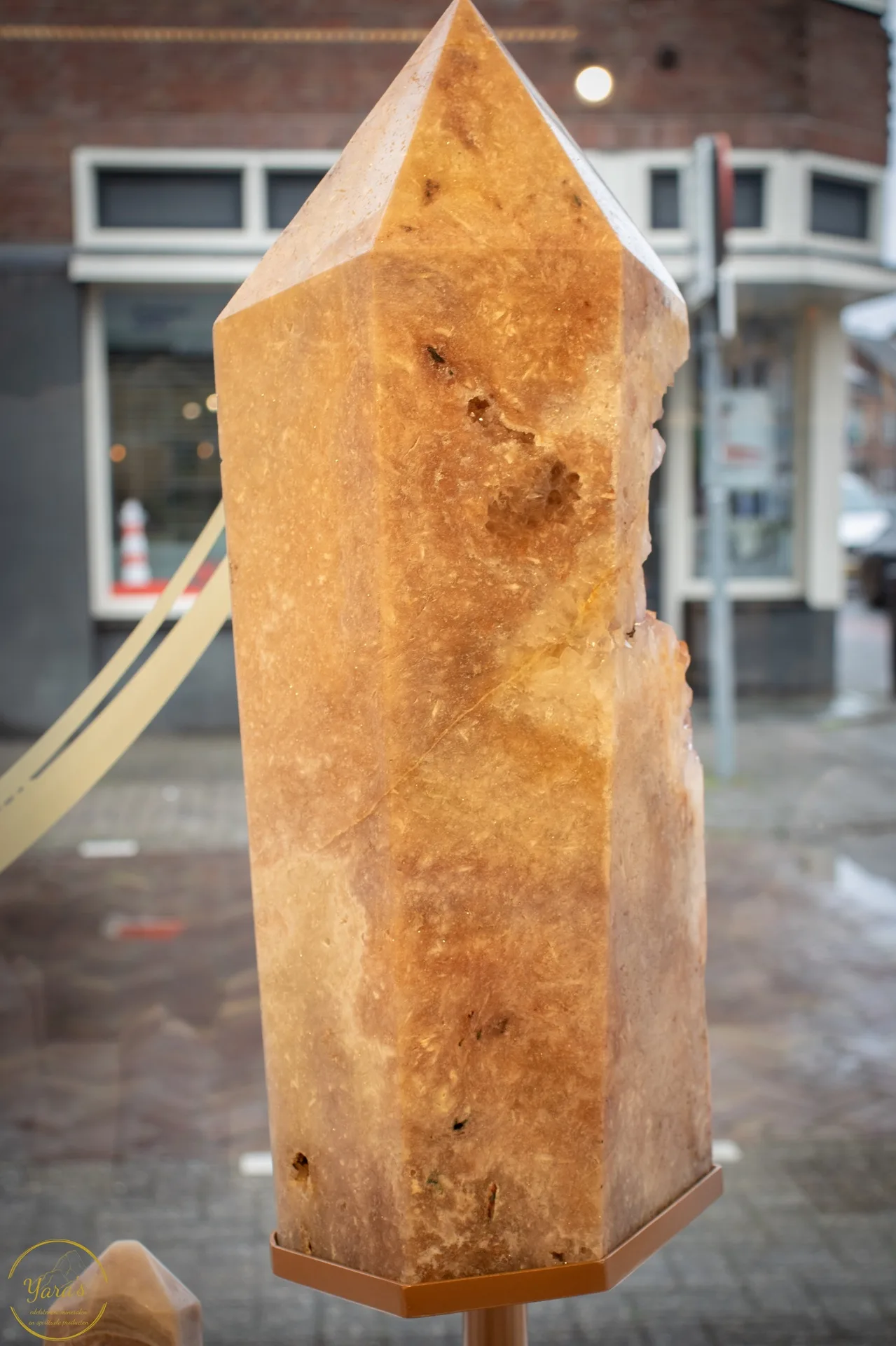 Roze Amethist punt op standaard 29.16kg - Image 3