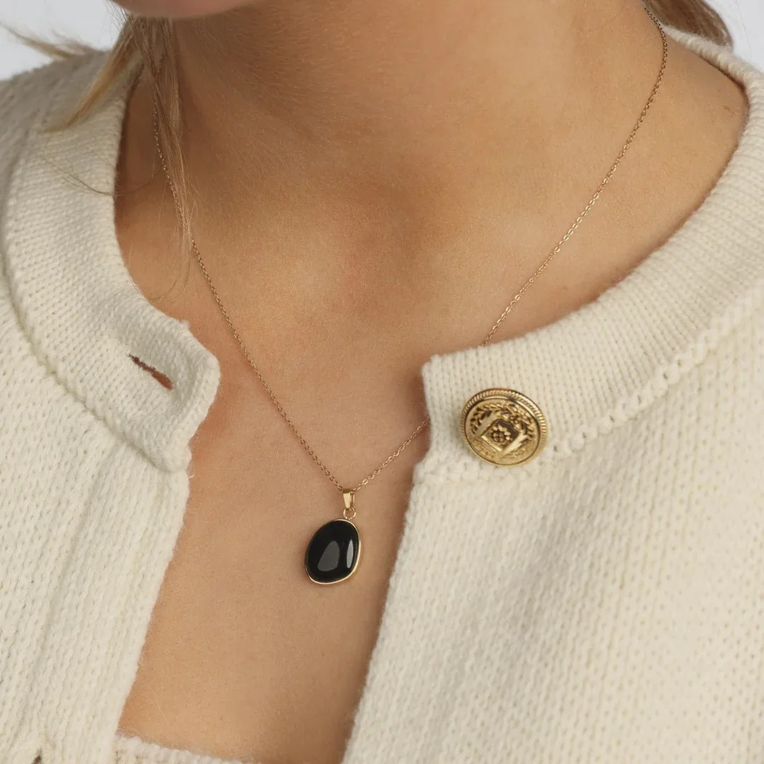 Gouden ketting met creatieve onyx hanger - Image 2