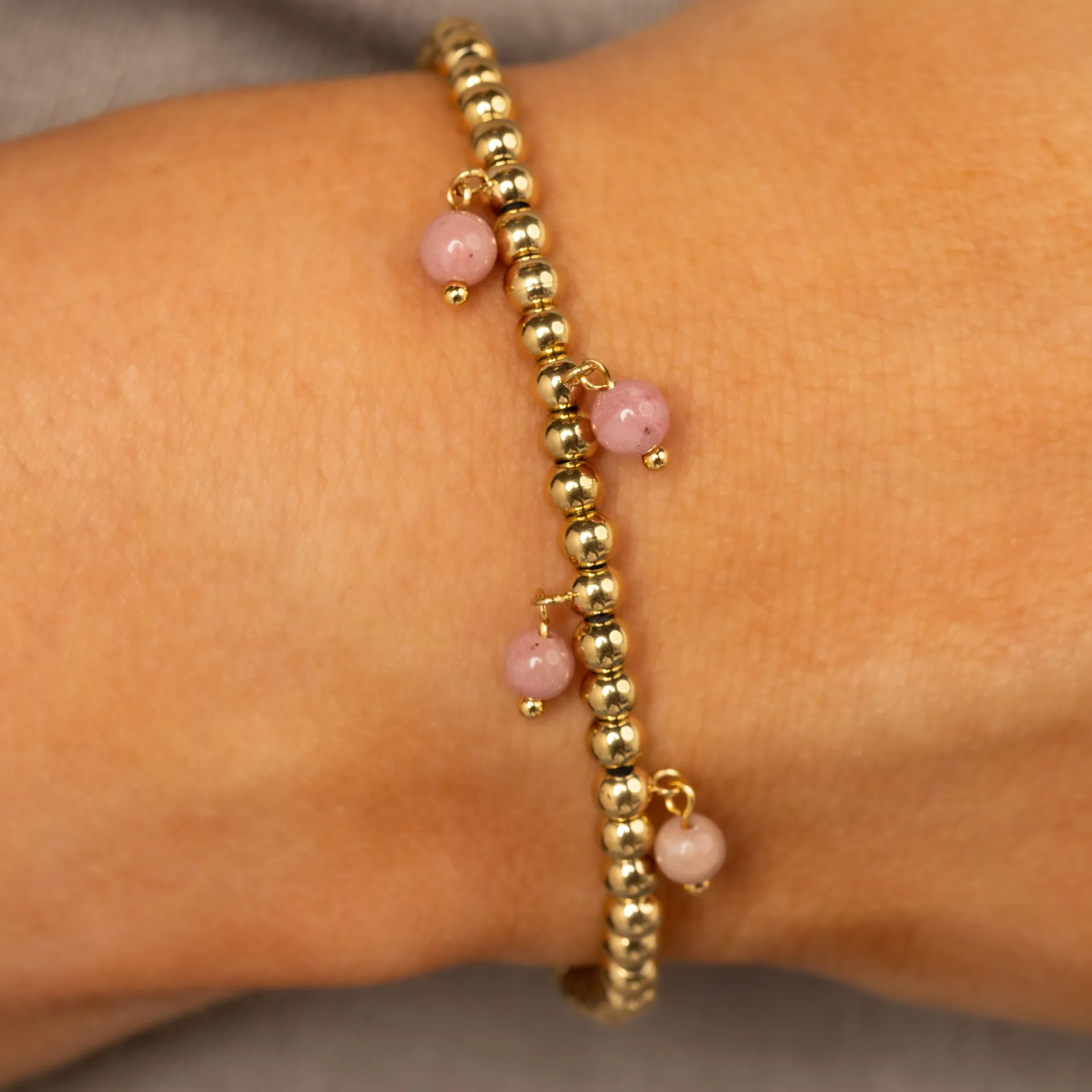 Elastische Armband met Ronde Edelstenen Bedels - Rhodoniet - Afbeelding 2